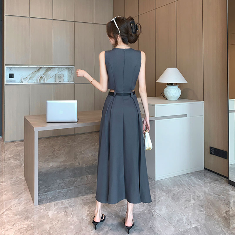 ノースリーブワンピース ベルト付き ワンピース — Reina Tokyo