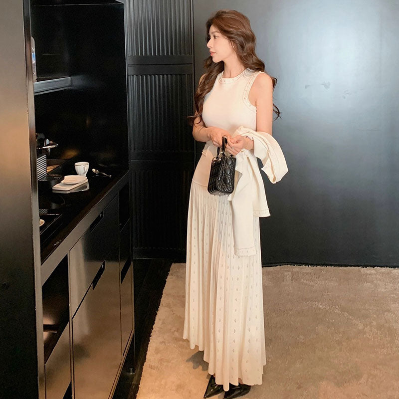 プリーツロングスカート フィット感 ワンピース — Reina Tokyo