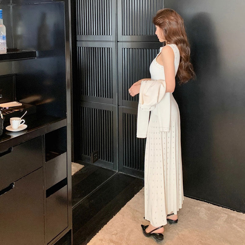 プリーツロングスカート フィット感 ワンピース — Reina Tokyo