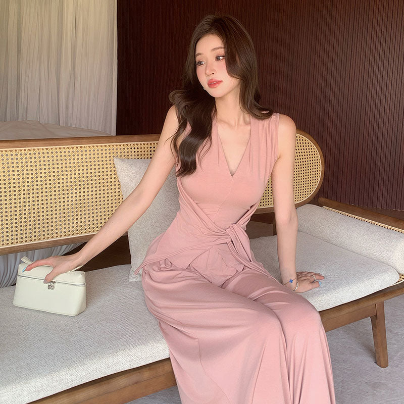 V ネックノースリーブ セットアップ — Reina Tokyo