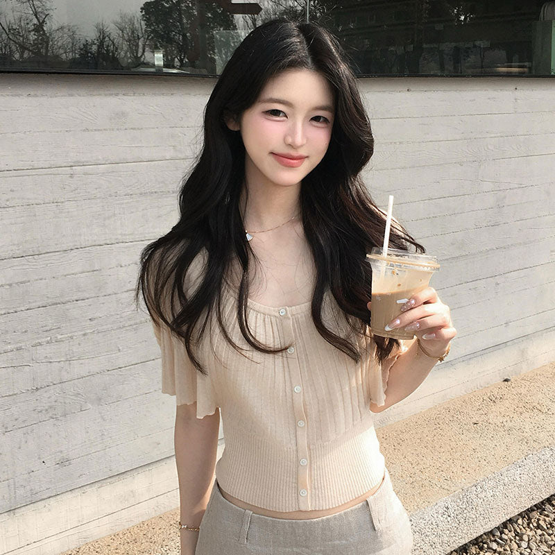 U ネック トップス — Reina Tokyo