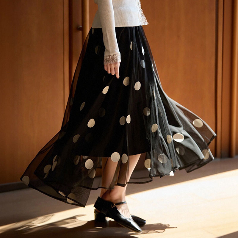 水玉柄 ロングスカート ボトムス — Reina Tokyo
