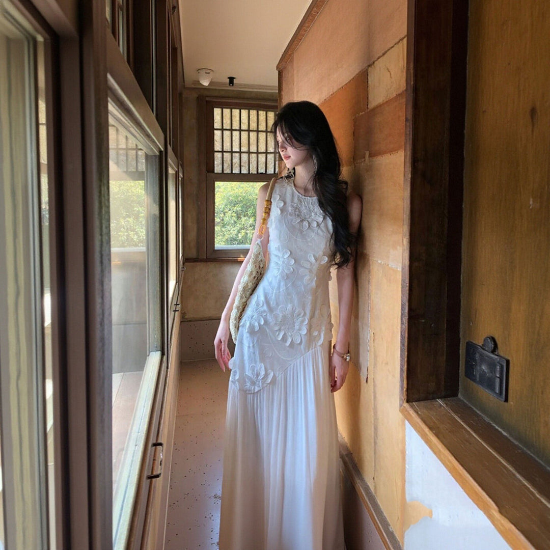 立体フラワー ノースリーブ ワンピース — Reina Tokyo