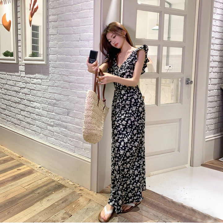 花柄ロングワンピースV ネック ワンピース — Reina Tokyo