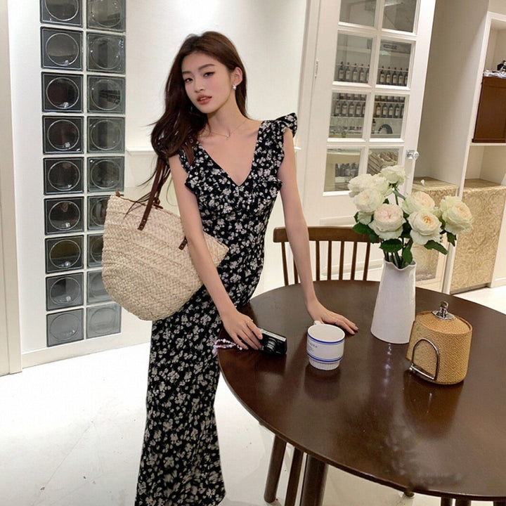 花柄ロングワンピースV ネック ワンピース — Reina Tokyo