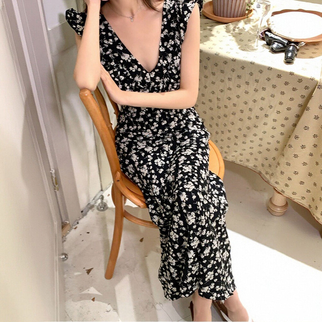 花柄ロングワンピースV ネック ワンピース — Reina Tokyo