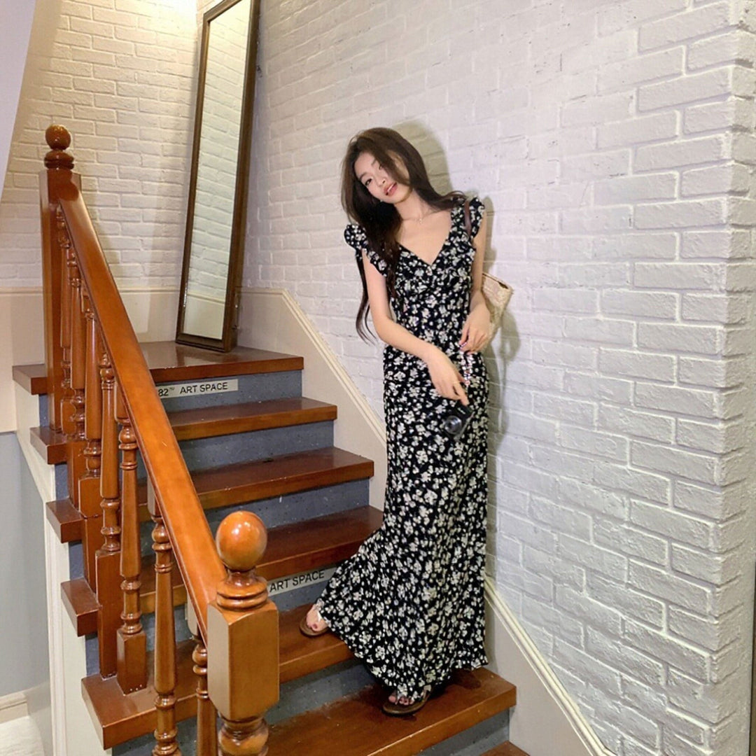 花柄ロングワンピースV ネック ワンピース — Reina Tokyo