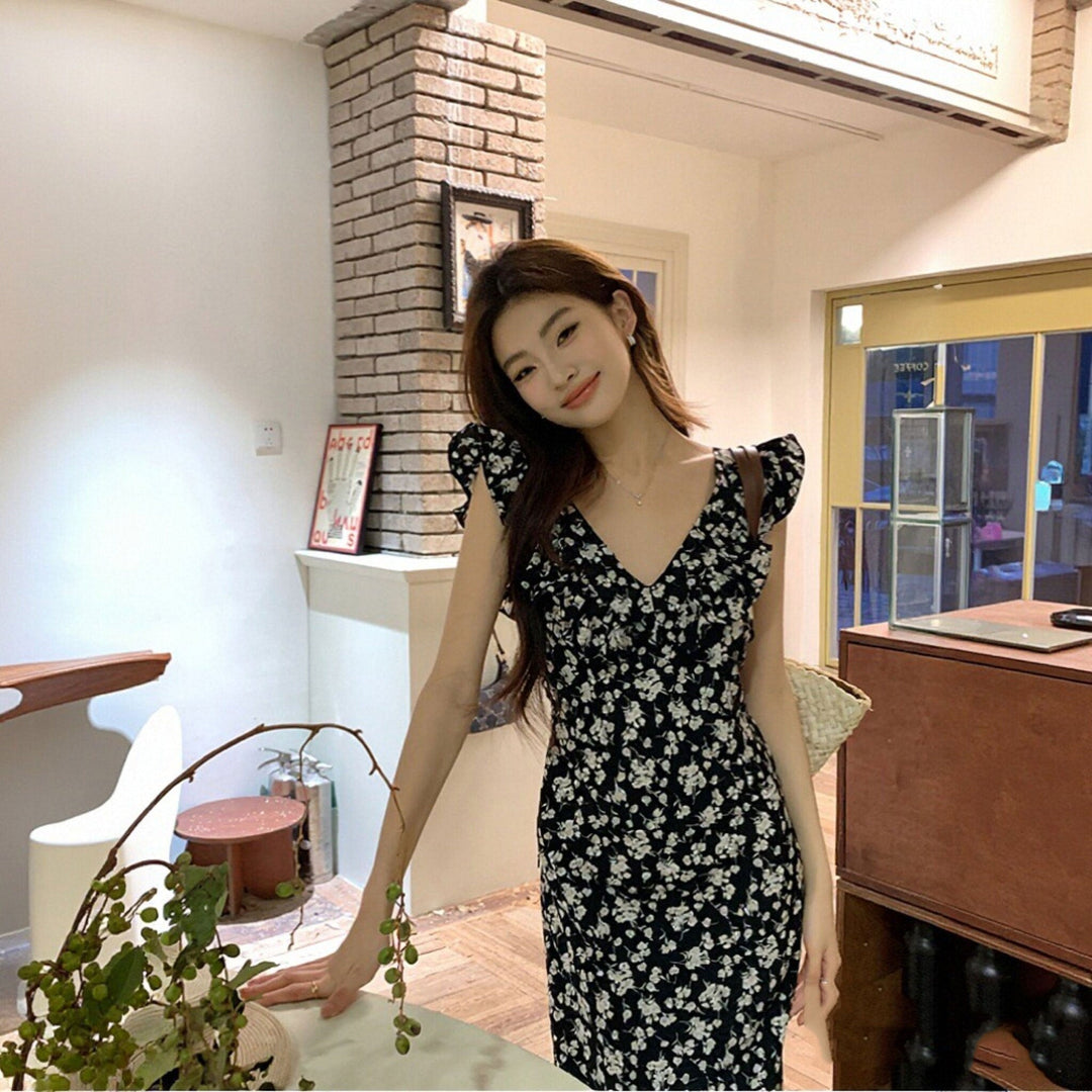 花柄ロングワンピースV ネック ワンピース — Reina Tokyo