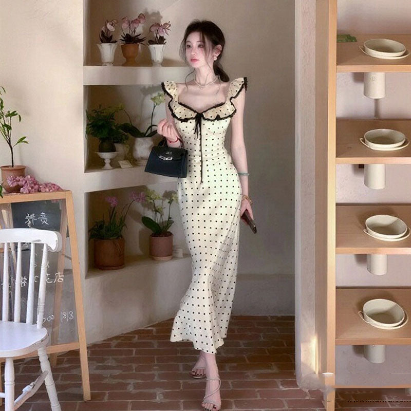 ドット柄大人可愛い ロング丈着痩せ ワンピース — Reina Tokyo