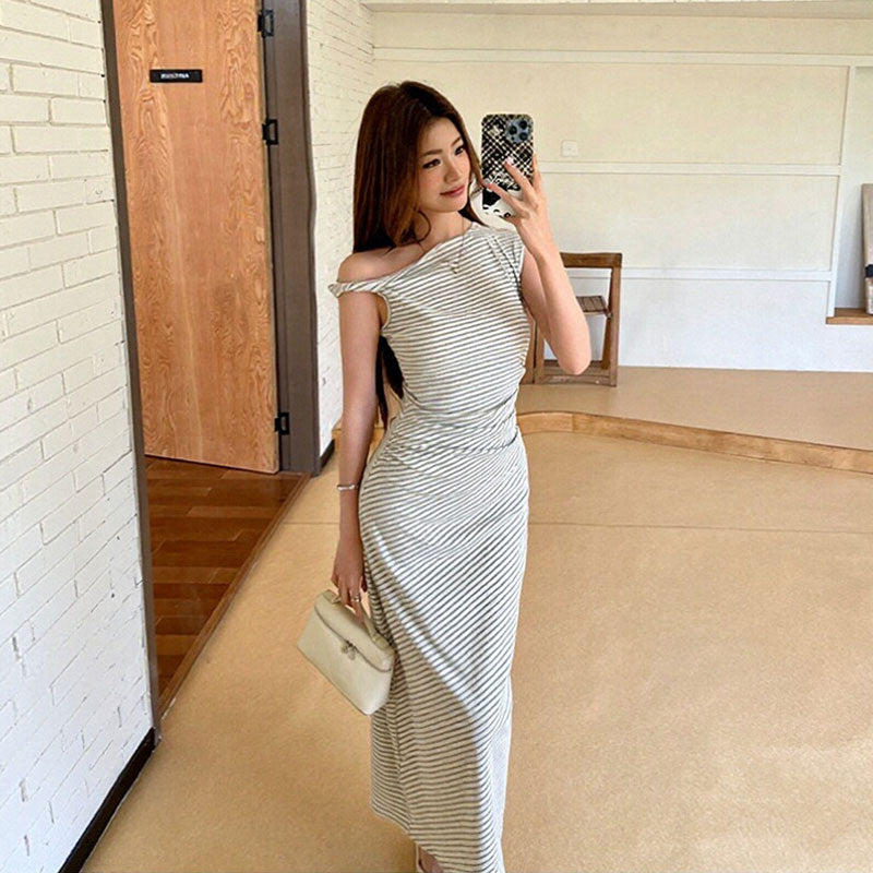 ボーダー柄 オフショルダー ワンピース — Reina Tokyo