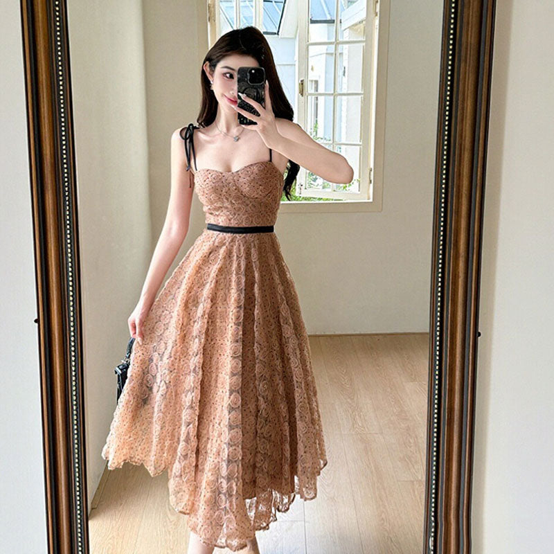 ウエストライン強調 ミディ丈 ワンピース — Reina Tokyo