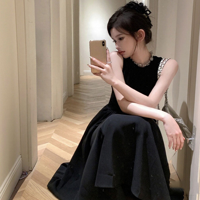 ノースリーブ バックオープン ワンピース — Reina Tokyo