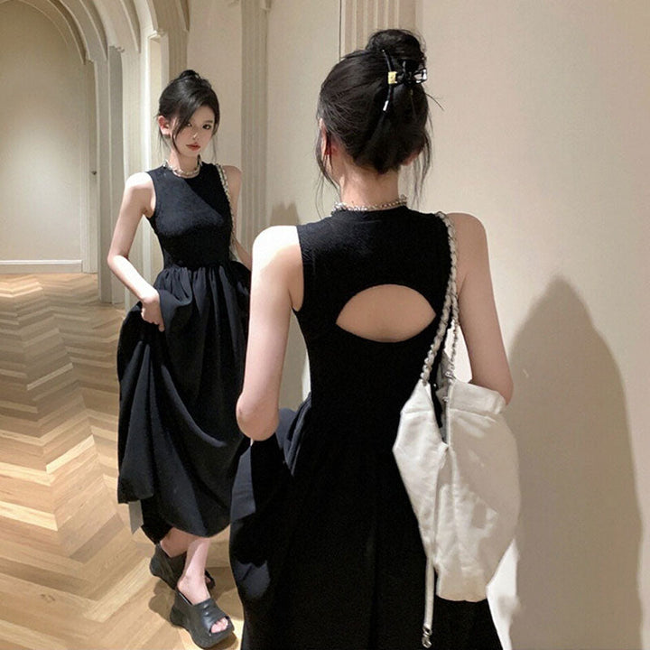 ノースリーブ バックオープン ワンピース — Reina Tokyo