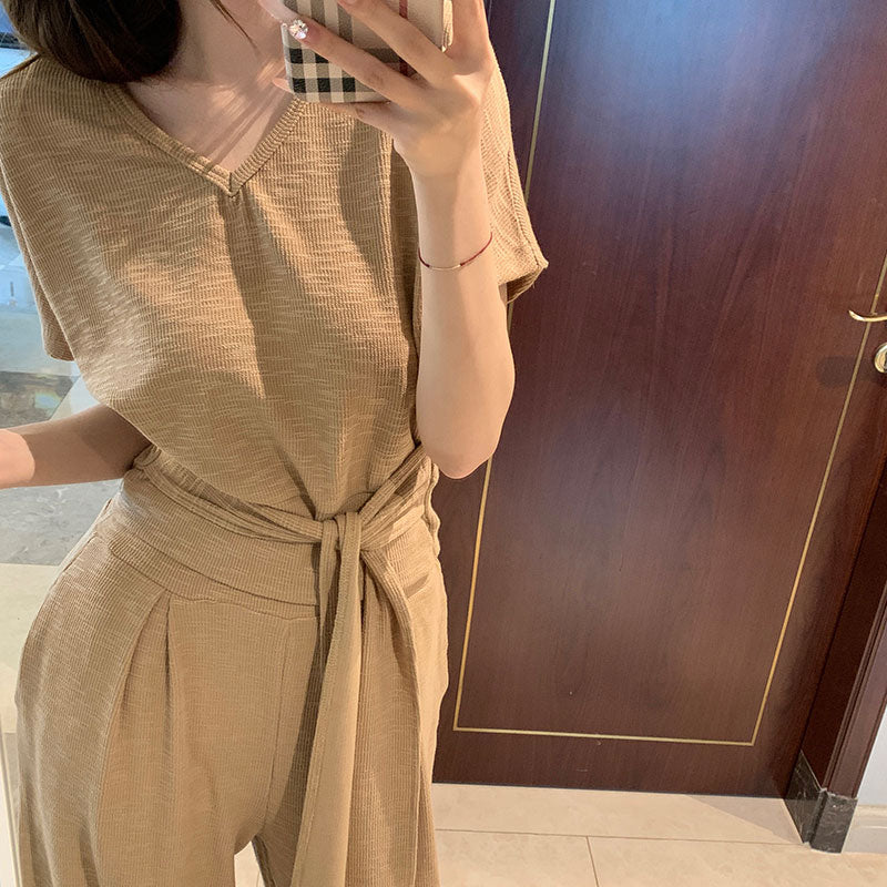 3カラー選択VネックT× ワイドパンツ セットアップ — Reina Tokyo