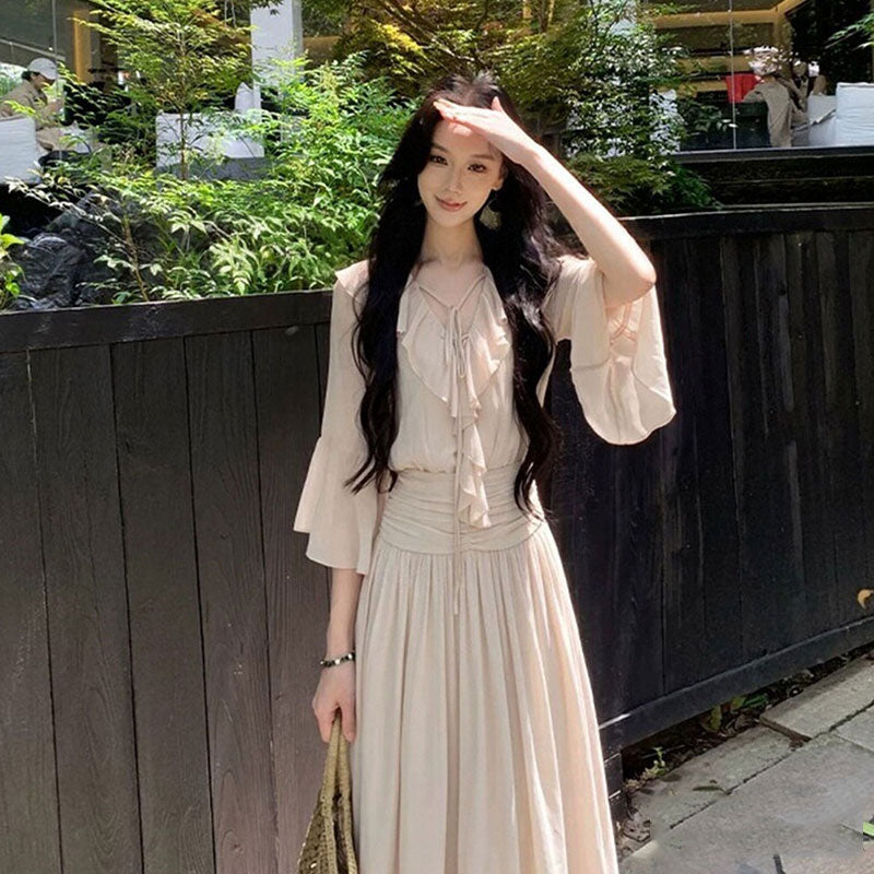 V ネックフリル襟 ワンピース — Reina Tokyo