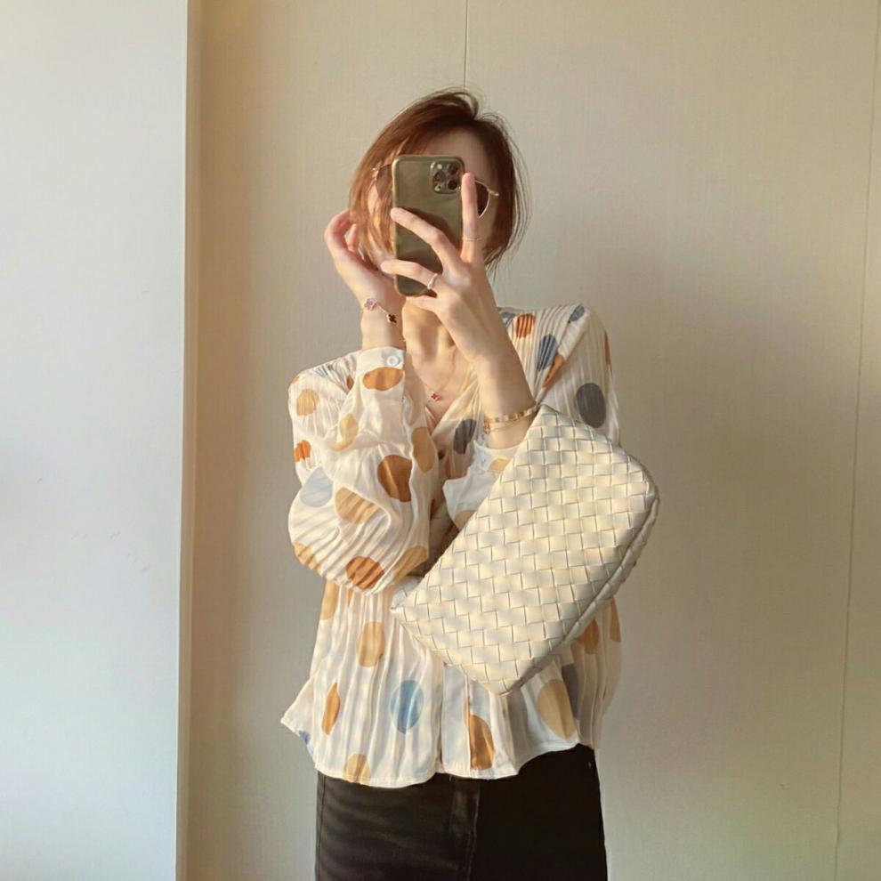 トップス — Reina Tokyo