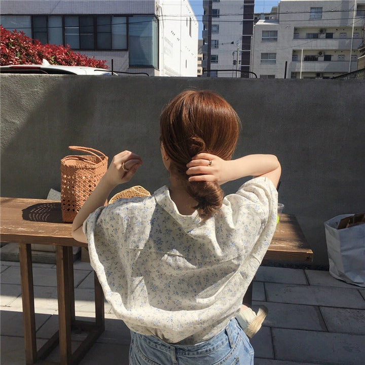 小花柄半袖ブラウストップス トップス — Reina Tokyo