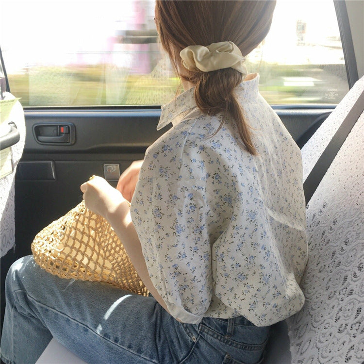小花柄半袖ブラウストップス トップス — Reina Tokyo